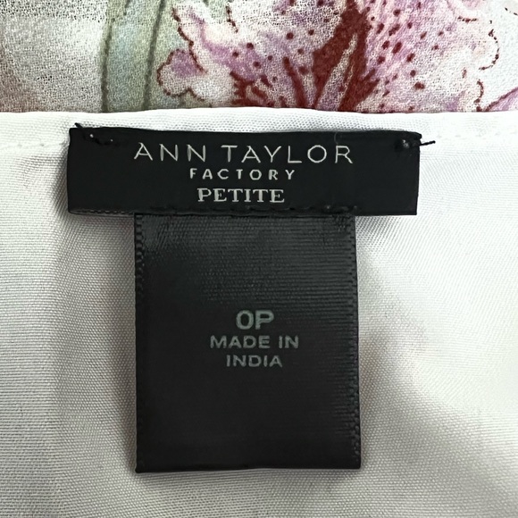 Ann Taylor Factory Floral Dress 0P - Picture 7 of 8